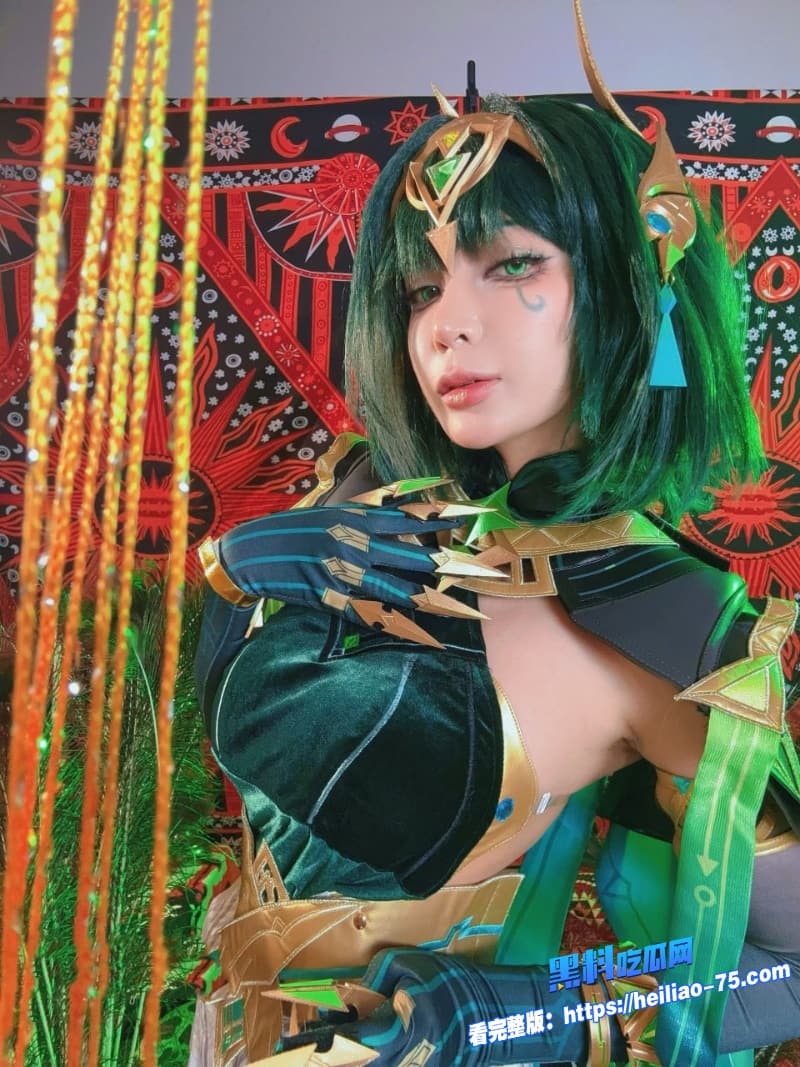 推特高颜值巨乳女神UmekoCOS原神中的奈芙尔全程露脸大胆面对镜头网友直呼看爽了46
