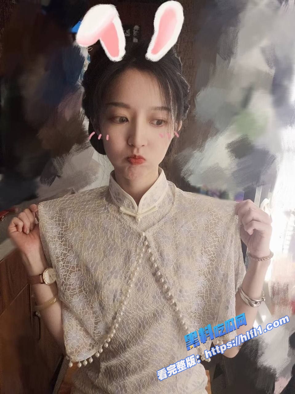 河南许昌美少妇 石佳慧 与男友做爱视频泄密 被操的双眼迷离咬嘴唇的表情妩媚十足！3