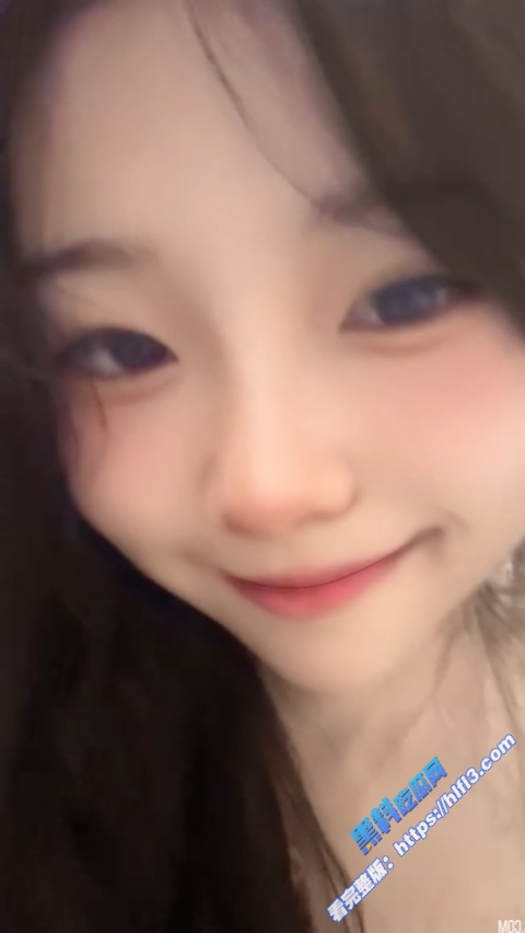 推特网红 牛油果 甜美反差萌妹大秀裸舞 性感酮体扭动身姿 最后还有自慰片段流出!2 推特网红 牛油果 甜美反差萌妹大秀裸舞 性感酮体扭动身姿 最后还有自慰片段流出!2