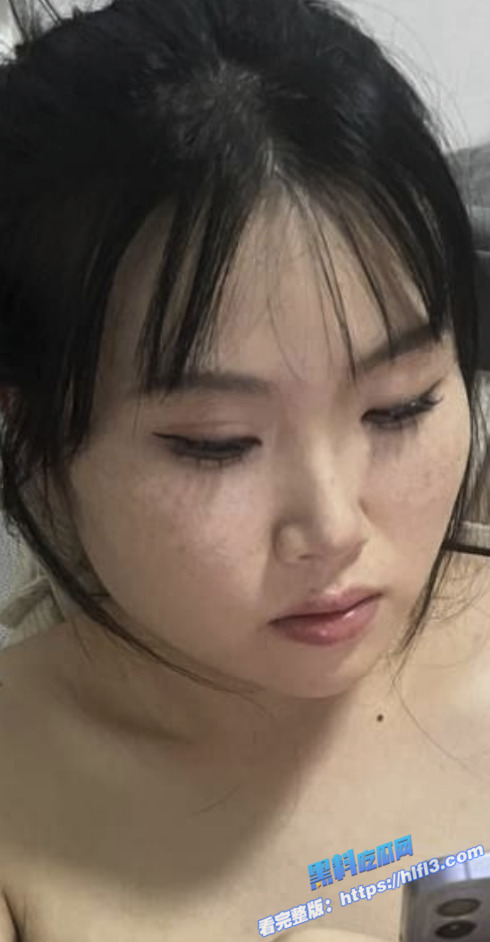 瓜友投稿 山东青岛的乖巧小妹心妍喜欢玩曝光 足交内射非常放得开3
