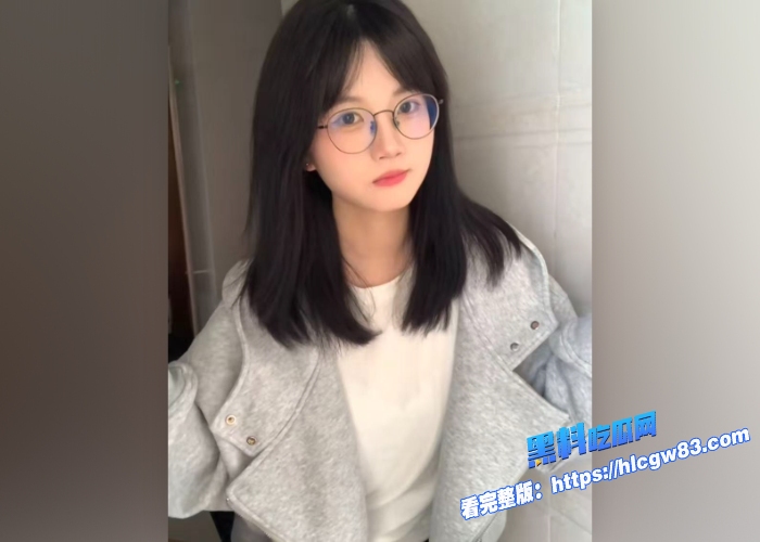 纯欲系少女天花板 为了供养海外上学男友兼职外围和金主酒店视频泄露！奶油肌肤，超绝白袜美腿！ 4