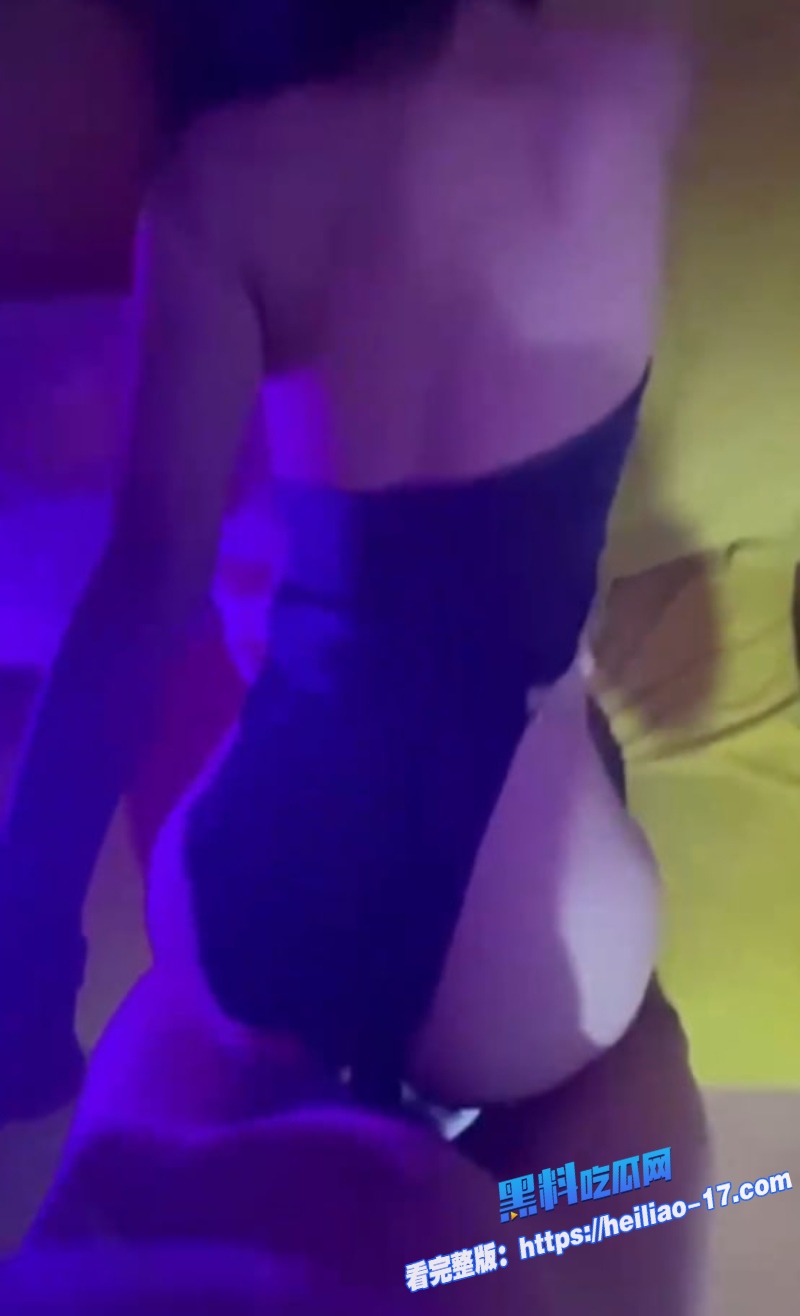 巨乳女神双重刺激高潮性欲旺盛的女神光大鸡巴猛插还不够非要加震动玩具一起玩才爽翻天8 巨乳女神双重刺激高潮性欲旺盛的女神光大鸡巴猛插还不够非要加震动玩具一起玩才爽翻天8