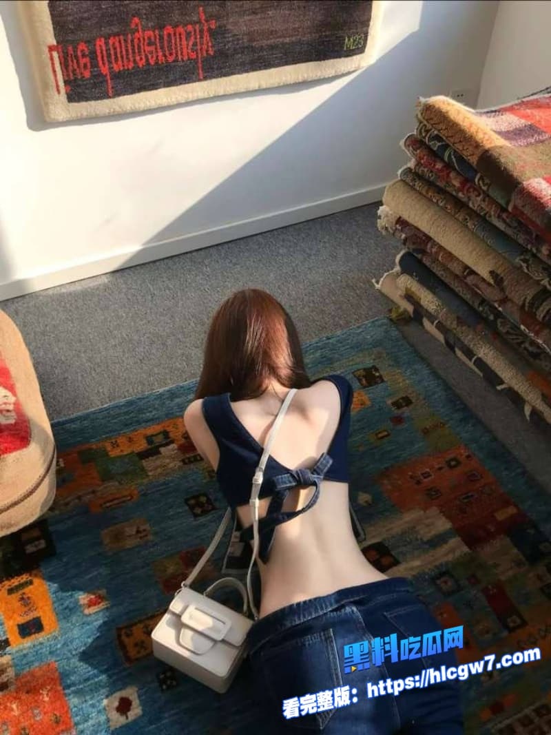 留学圈真这么乱女留学生化身媚黑婊 亚洲小穴被黑人大屌插到松松垮垮屏幕都要被淫水淹了2