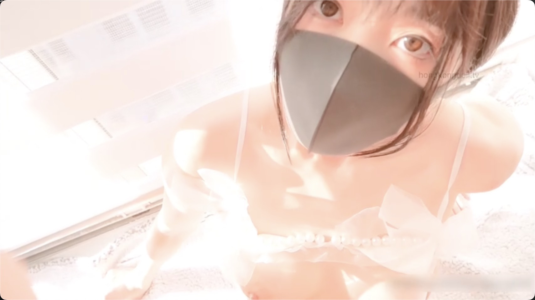 推特网红女神【玩偶姐姐】珍珠首饰的诱惑 清晨的阳光下激情做爱！1