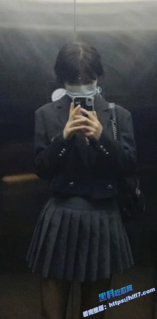 瓜友投稿 四川成都的方媛M属性值满格 3P从不拒绝2