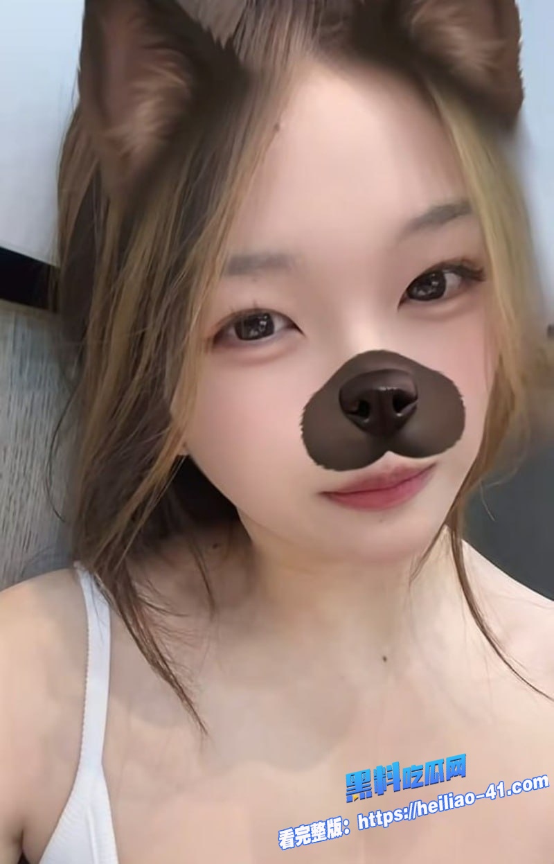 瓜友投稿清纯少女单馨瑶黑龙江真实事件曝光表面清纯实则海后疯狂约炮达数百人3