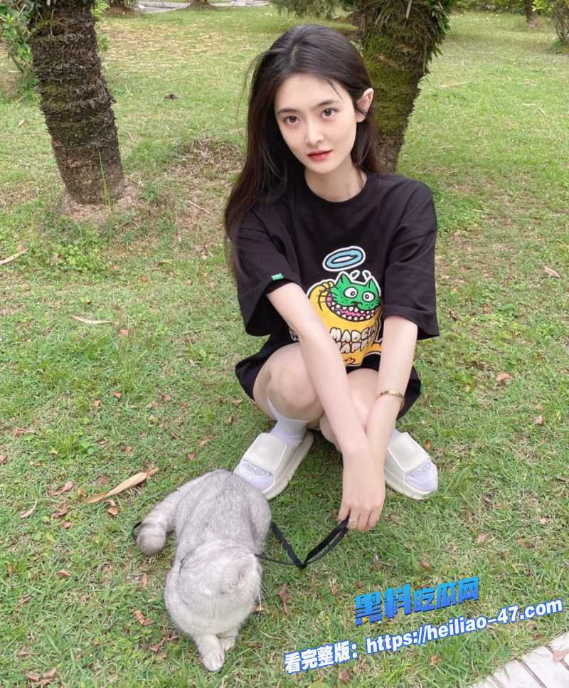 海角乱伦禽兽哥哥趁妹妹熟睡时强行插入狂干亲妹粉嫩小穴丝毫不顾兄妹情分2