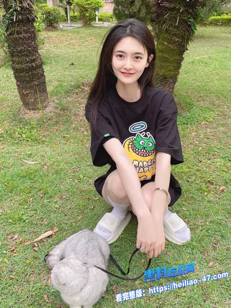 海角乱伦禽兽哥哥趁妹妹熟睡时强行插入狂干亲妹粉嫩小穴丝毫不顾兄妹情分4