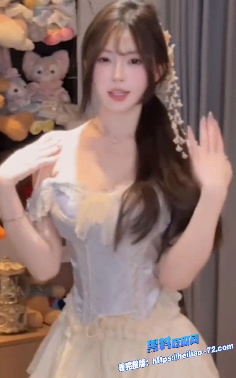抖音超火网红美女扭腰热舞PMV合集看得我血脉偾张忍不住跟着节奏冲了1 抖音超火网红美女扭腰热舞PMV合集看得我血脉偾张忍不住跟着节奏冲了1