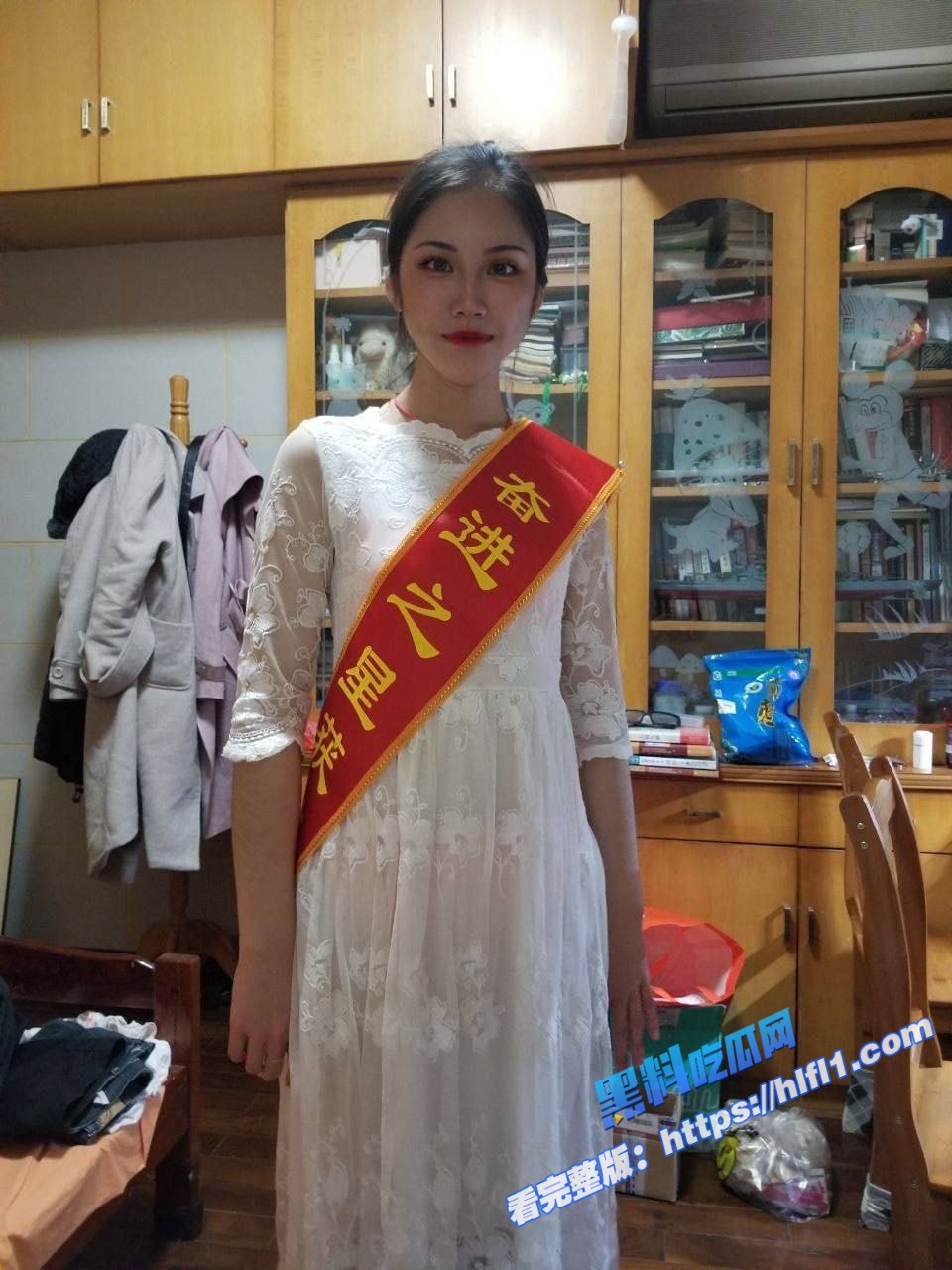 四川自贡大四女学生 蒋雯雯 人前是女神学霸 人后是主人的淫贱骚母狗！4