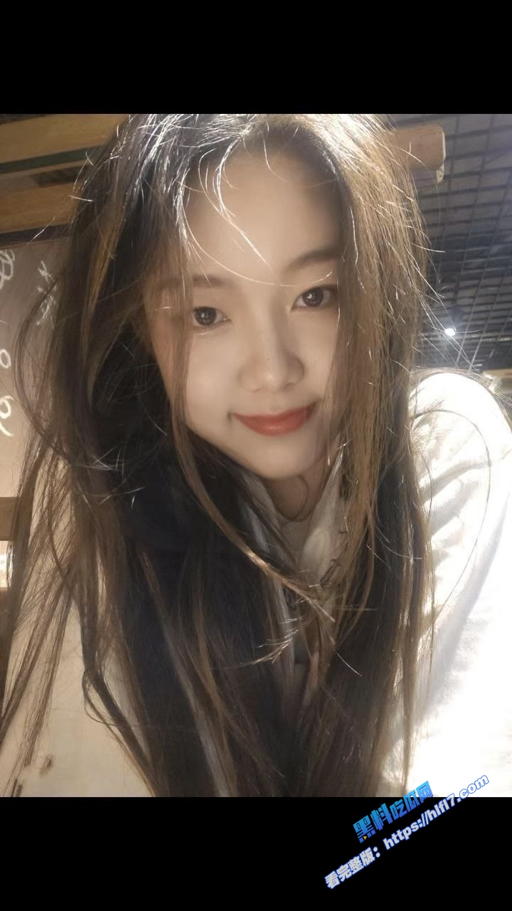 高颜值极品微胖坦克身材反差小母狗，分手后裸照被男友投稿曝光3
