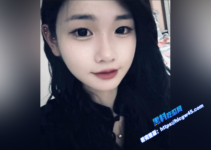 极品反差女大学生  自拍不雅视频到处传播 掰开骚穴揉搓阴蒂 真想操死她4