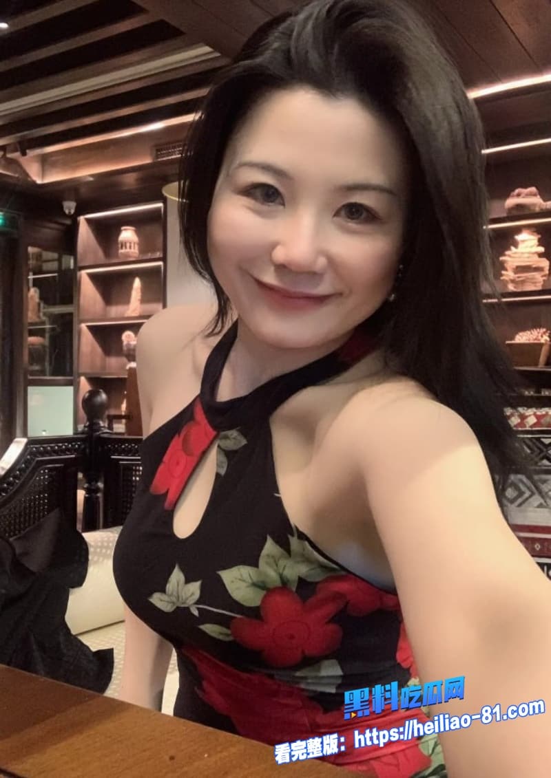 真实母子乱伦儿子趁后妈睡着直接无套猛干她惊醒后也不反抗反而求操整个过程太刺激了2