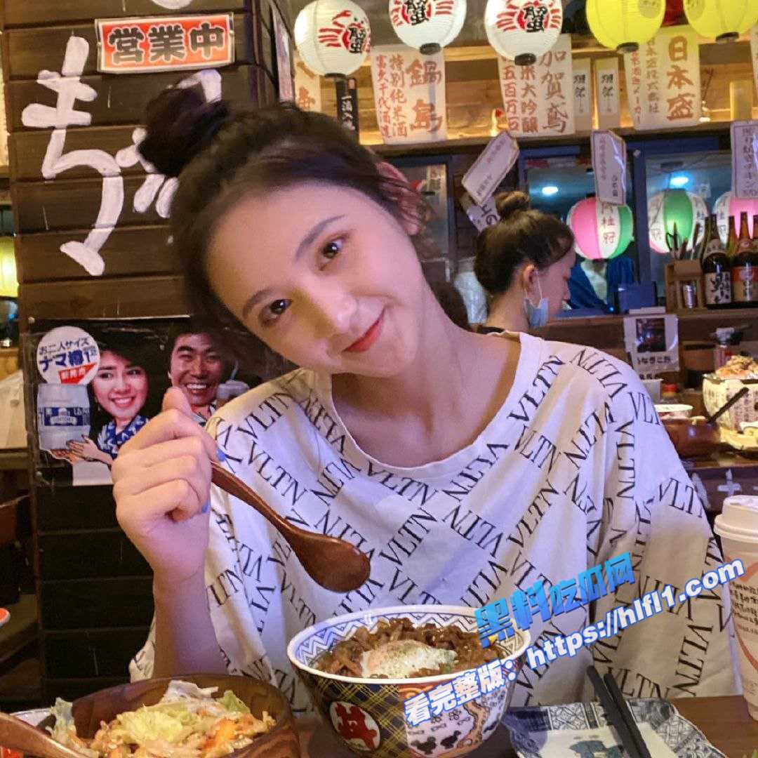 广东广州 探探约操白富美反差妹 嫩鲍美乳 被干起来两个奶子还一晃一晃的！1