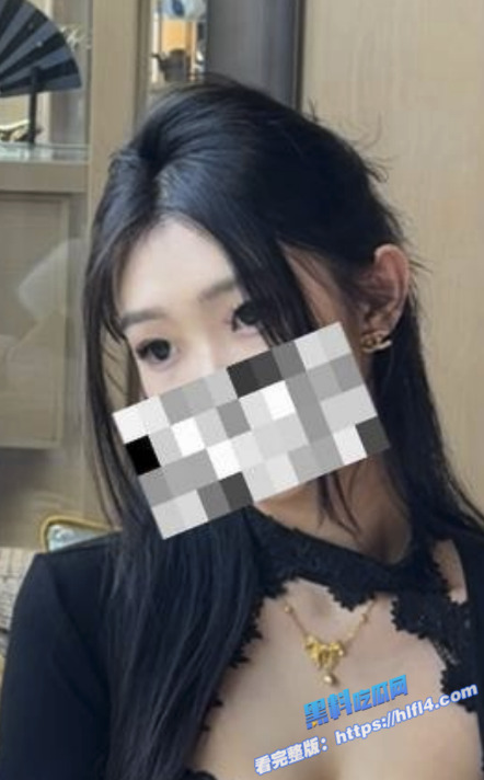 推特气质母狗淫妻 烤肉爸爸 超极品尤物人妻小烤肉 口爆吞精多人爆操！1