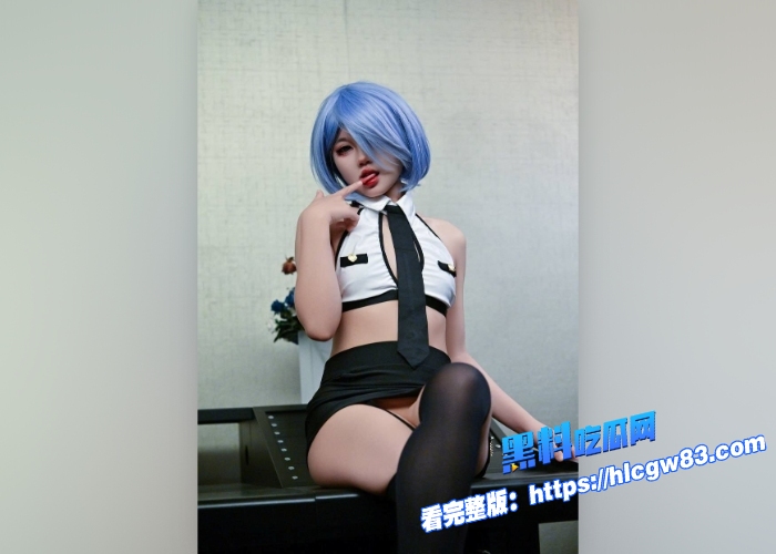 广州顶级Cos少女 池甜 极品粉嫩小母狗 白虎嫩穴露出自慰视频流出 表面看起来很乖巧可爱私下却是富少的胯下玩物12