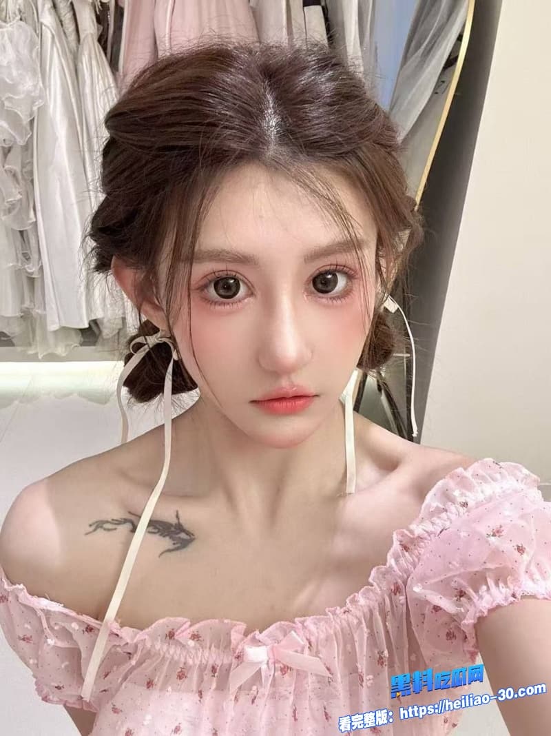 海角精选真实原创巨乳表妹第一次3P视频流出从羞涩到满足兄妹乱伦第一视角极致体验 8 海角精选真实原创巨乳表妹第一次3P视频流出从羞涩到满足兄妹乱伦第一视角极致体验 8