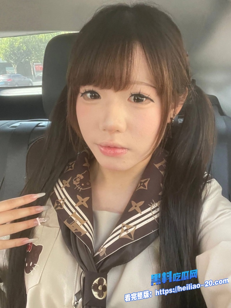 广州中山大学李佳薇纯欲风天花板兔系美人无套后入爆操白虎嫩穴的画面极为淫荡 4