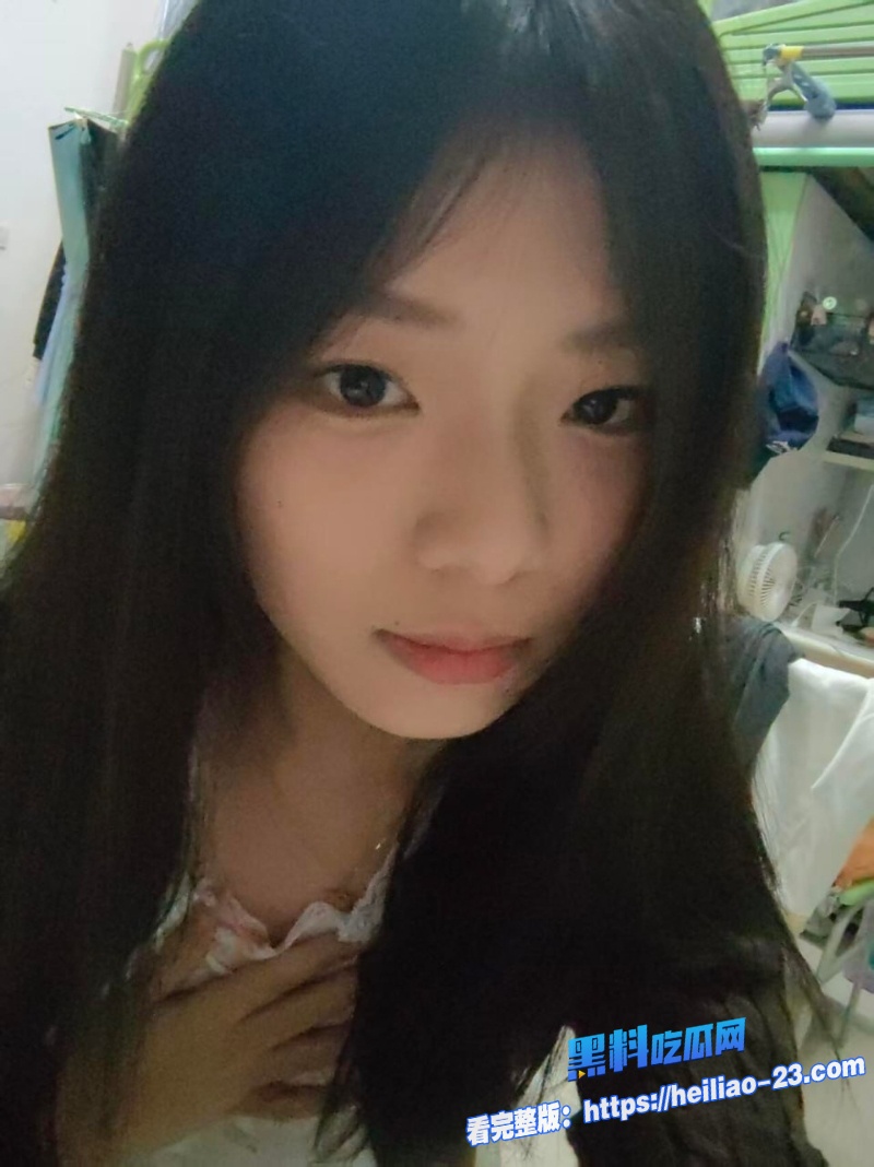 香港清纯极品女大学生陈淮夷私密视频流出钟爱后入女上位跪舔分手后渣男狠心泄露 1