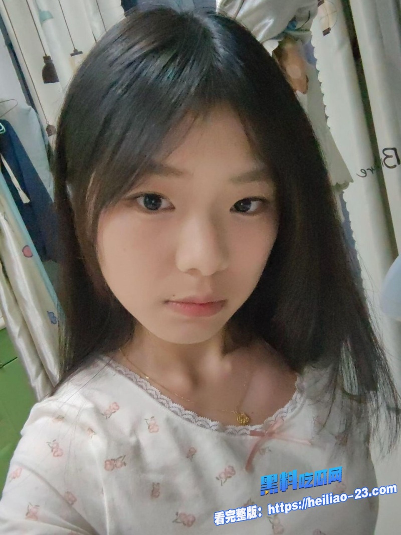 香港清纯极品女大学生陈淮夷私密视频流出钟爱后入女上位跪舔分手后渣男狠心泄露 2