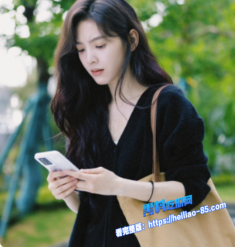AI换脸 章若楠 极品私拍 淫荡表情 美乳被抓着揉捏晃动 圈内传疯了图1