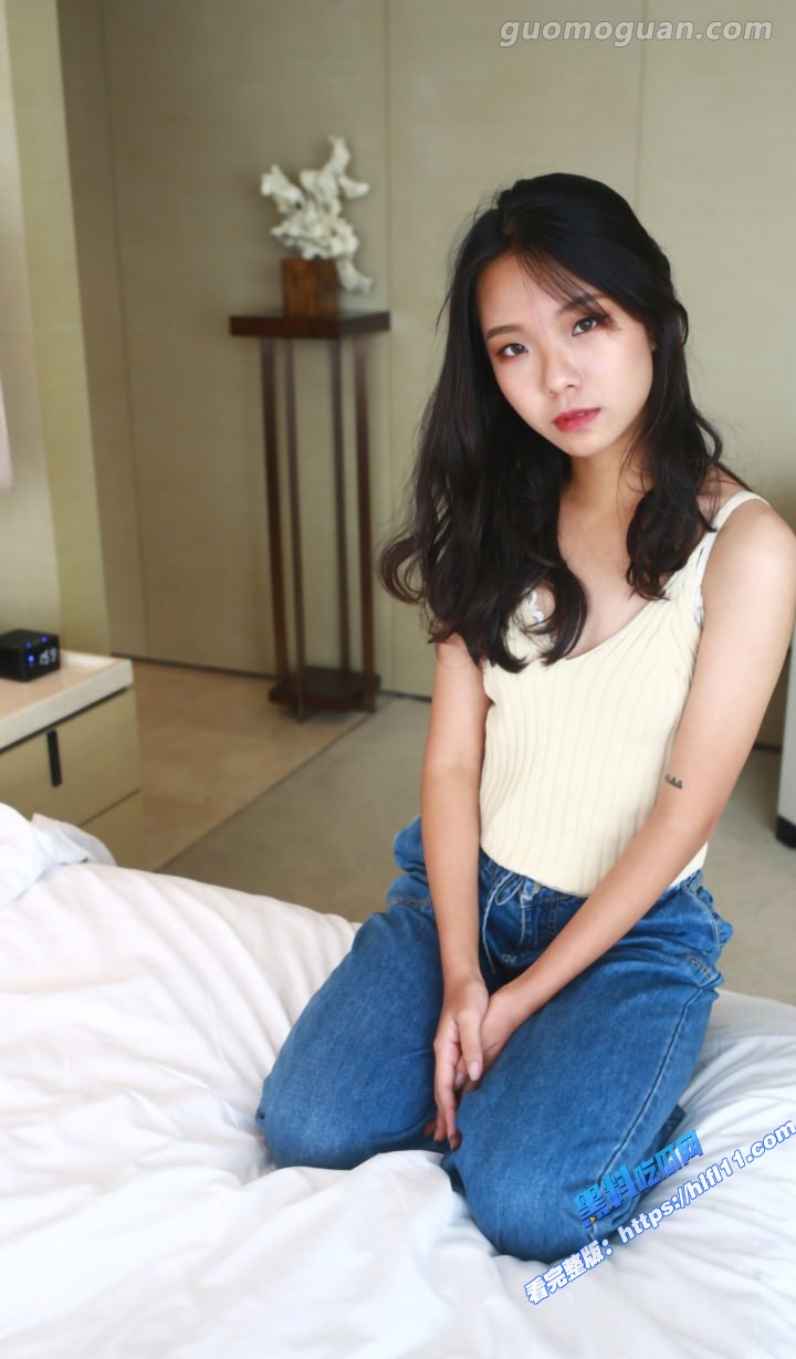 极品嫩模 黄雅琪 酒店不雅私密照流出 暴露完美身材曲线 让人一眼就挪不开眼 ！1