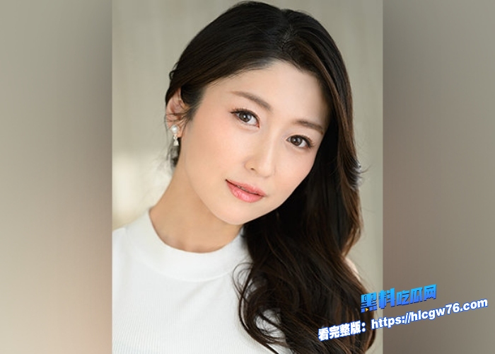 黑料解说极品熟女妈妈被爸爸家暴春谷美雨儿子心疼妈妈那就让他尽情抽插吧13