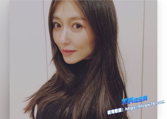黑料解说极品熟女妈妈被爸爸家暴春谷美雨儿子心疼妈妈那就让他尽情抽插吧11