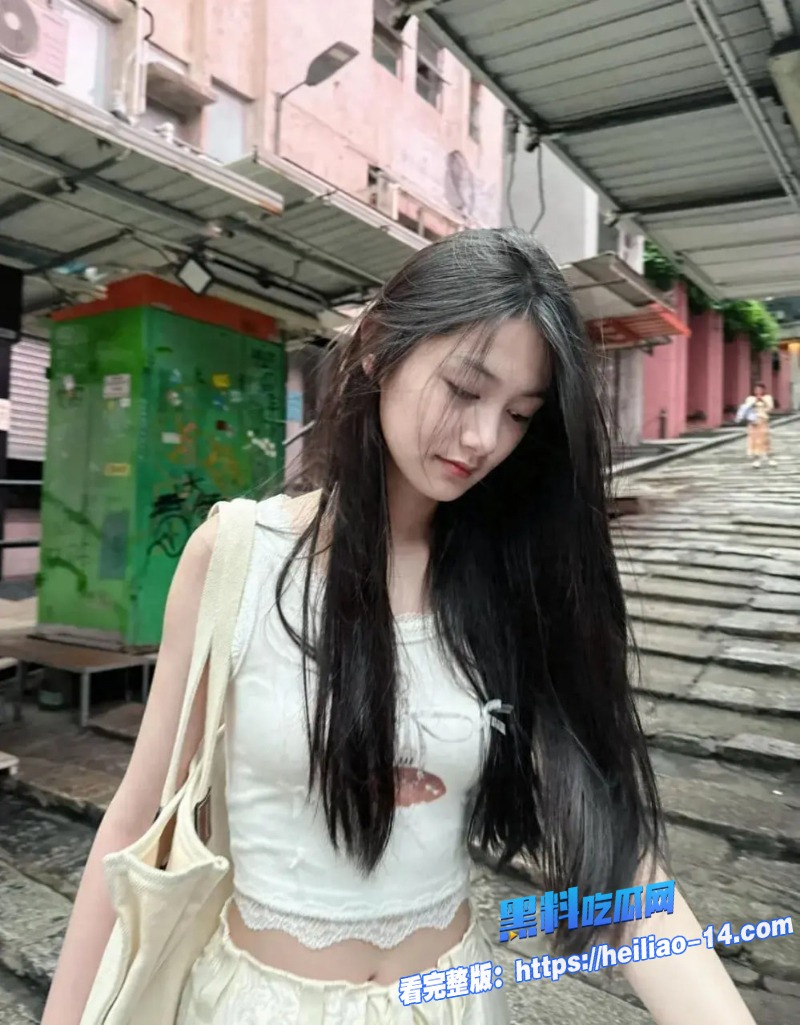 姐弟激情乱伦再度来袭弟弟第一视角无套猛插清纯姐姐粉嫩小穴3