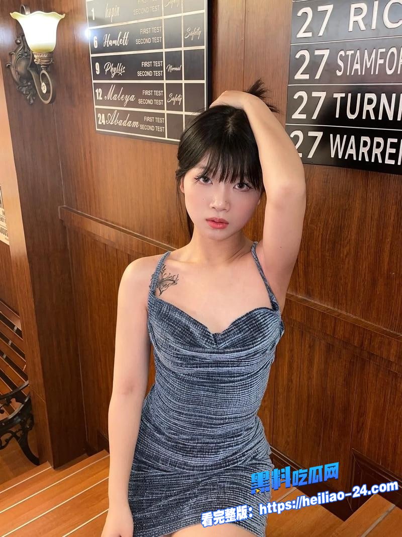 SM重口母狗调教合集最骚母狗被绳索紧缚嘴里塞满自己的内裤2 SM重口母狗调教合集最骚母狗被绳索紧缚嘴里塞满自己的内裤2