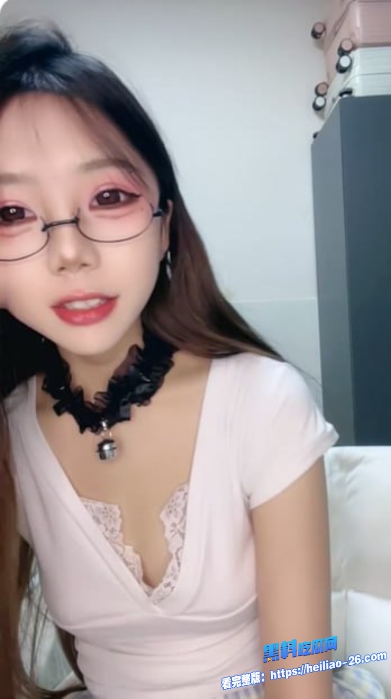 03巨乳小师妹下海直播回放流出诱惑猫娘装女上位骑乘猛烈冲刺粉色跳蛋玩弄骚穴 1