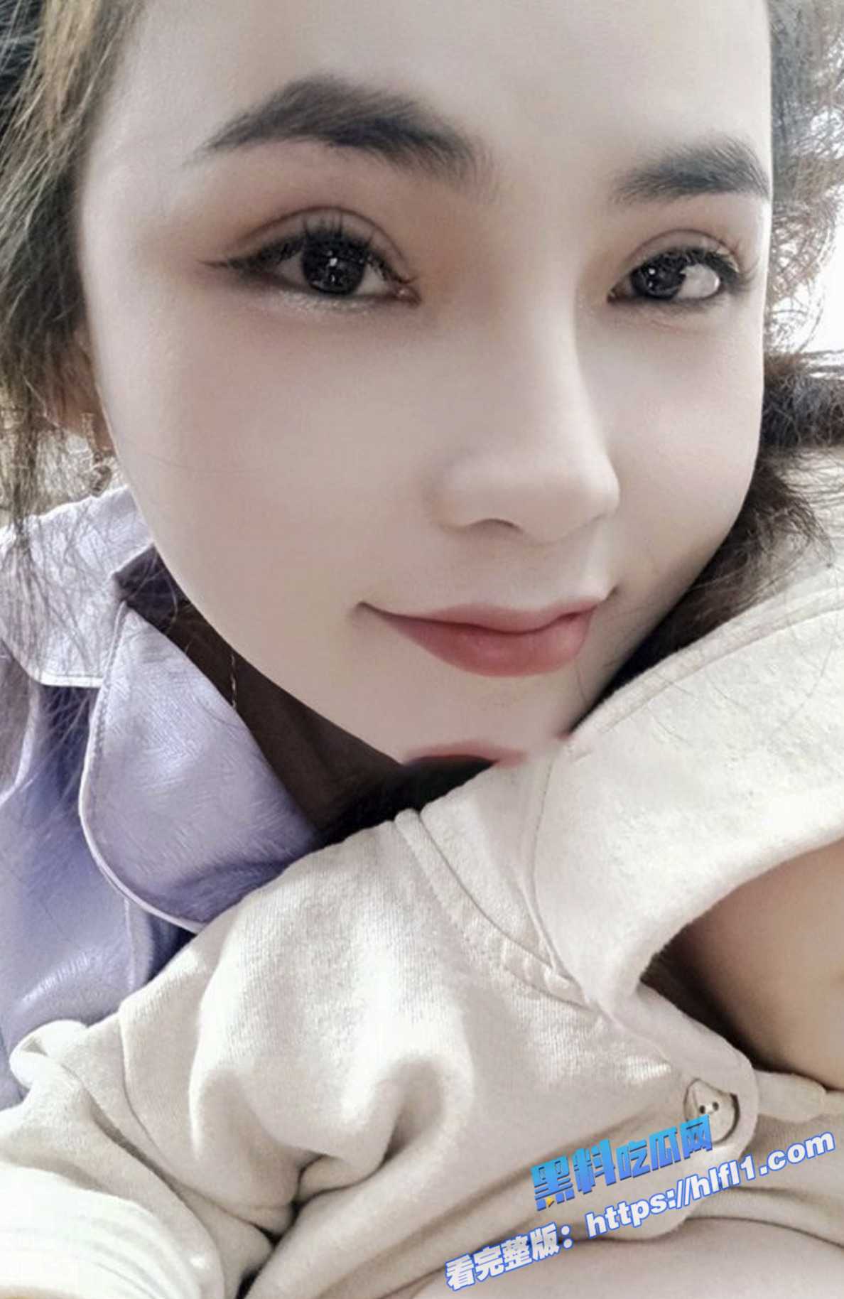 越南胡志明市 极品绝色已婚美女反差少妇私密自拍视频 维修手机流出！