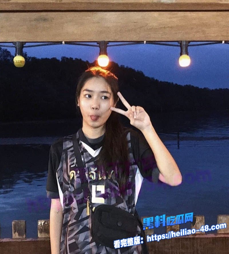 马来西亚混血女神moon与男友性爱视频曝光反差到极致简直是母狗本狗4 马来西亚混血女神moon与男友性爱视频曝光反差到极致简直是母狗本狗4
