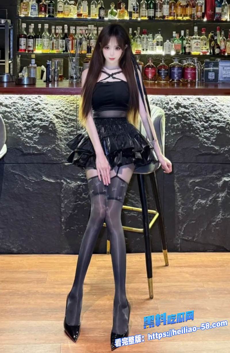 高颜值美乳御姐双飞视频流出全程露脸被猛男轮番调教 5 高颜值美乳御姐双飞视频流出全程露脸被猛男轮番调教 5