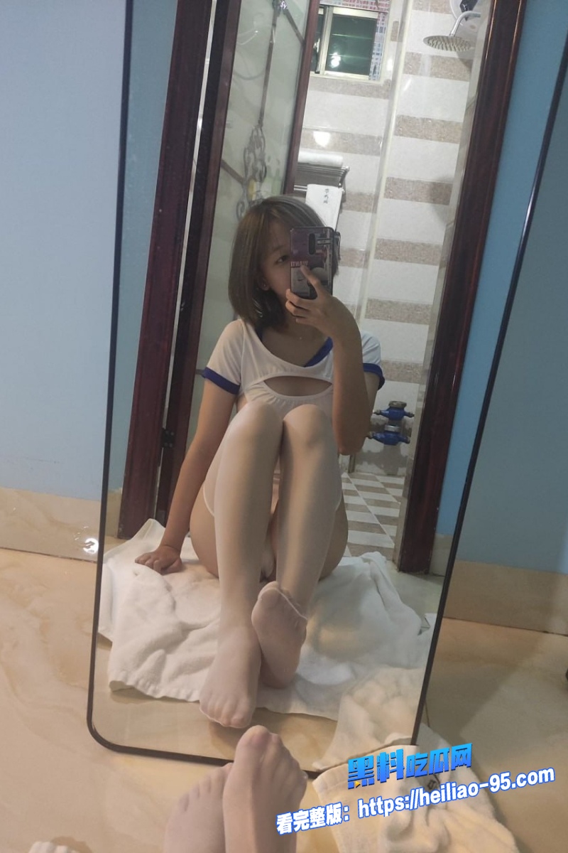 高颜值女大学生媛媛16 高颜值女大学生媛媛16