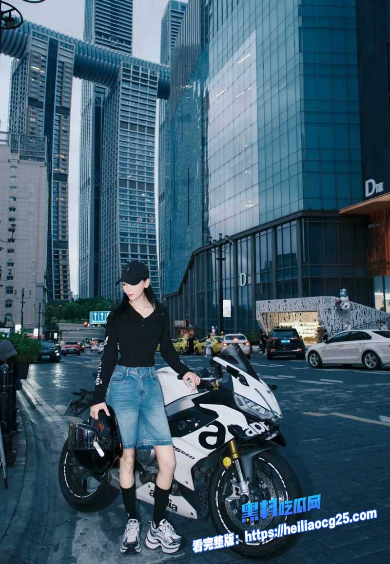 唐山机车网红哆啦大梦11 唐山机车网红哆啦大梦11