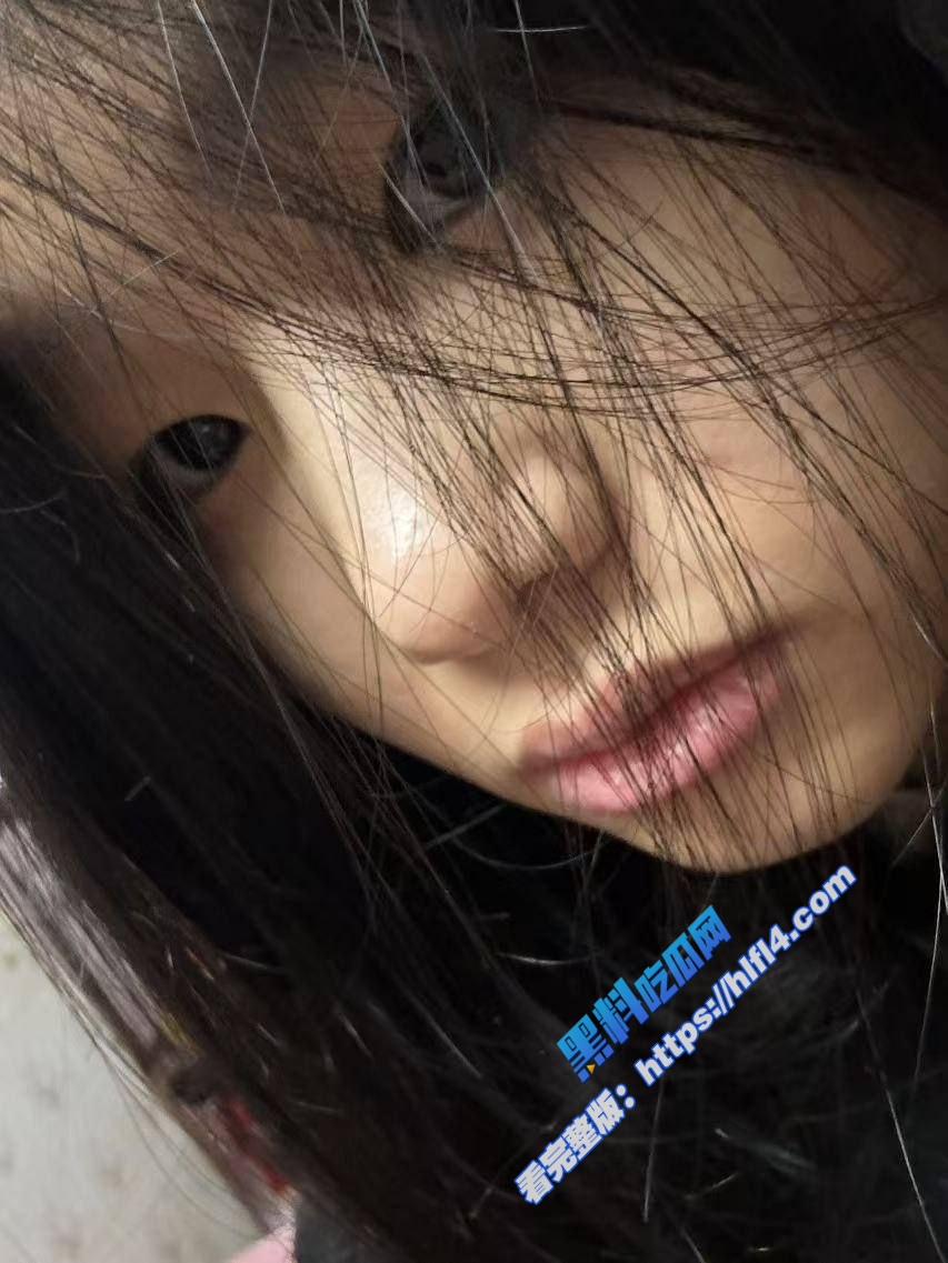 清纯萝莉美少女 反差小母狗 奶子发育的很好 自慰呻吟娇喘特别诱人! 图1