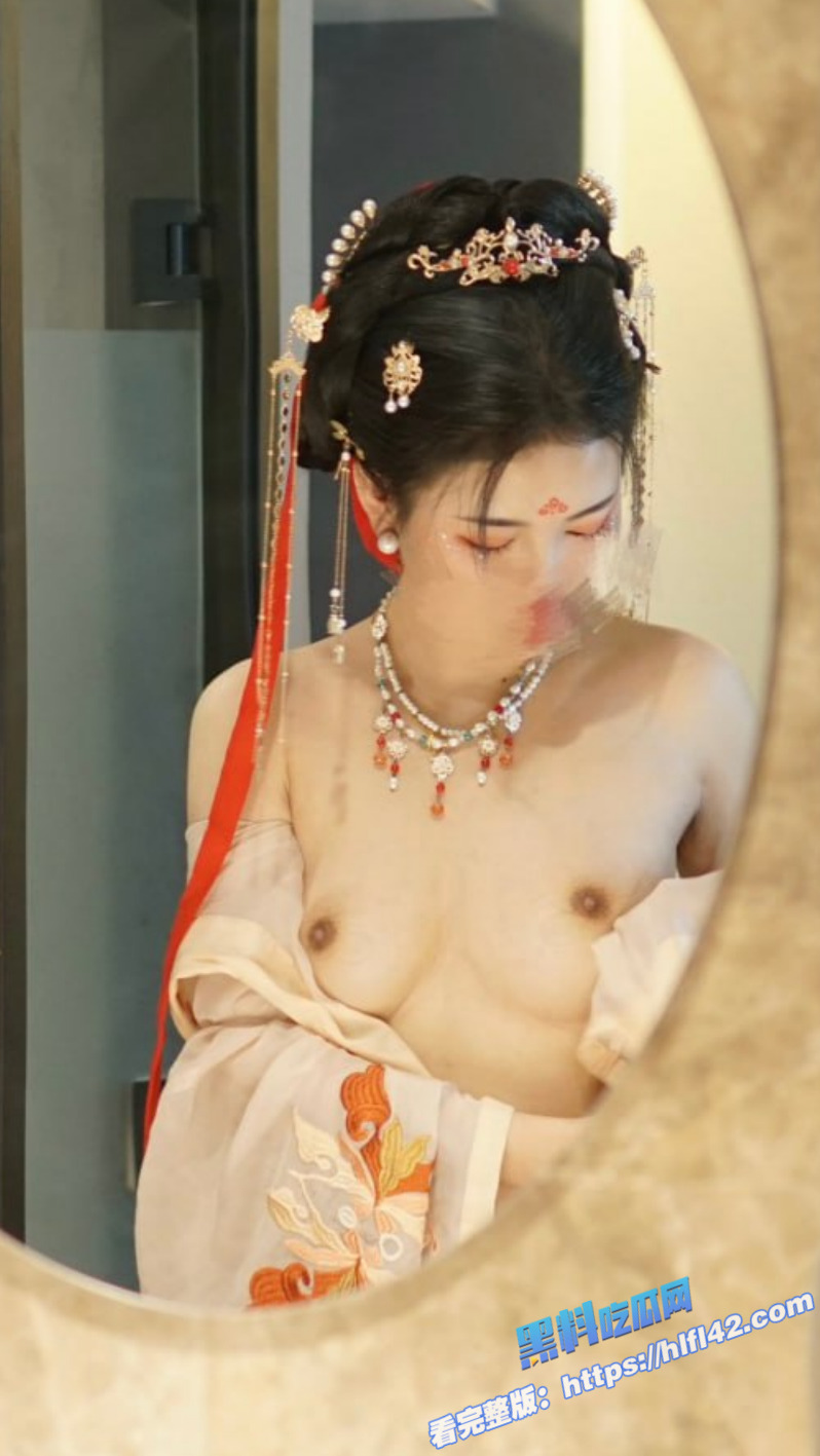 推特极品网红 Beeeel  魔鬼身材大长腿 人妻少妇户外露出 尽显荡妇本色17