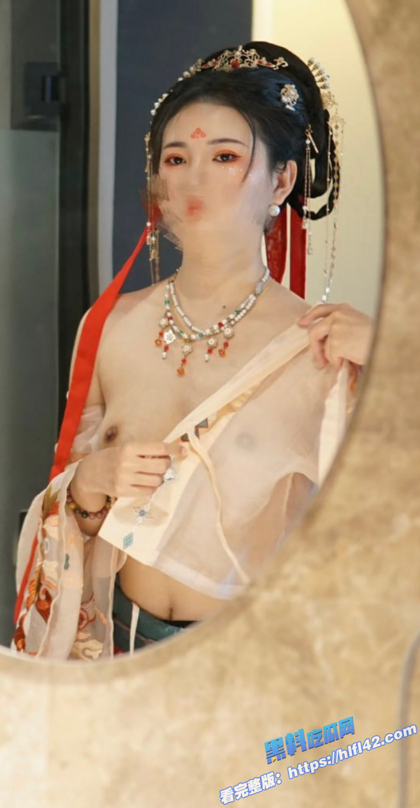 推特极品网红 Beeeel  魔鬼身材大长腿 人妻少妇户外露出 尽显荡妇本色18