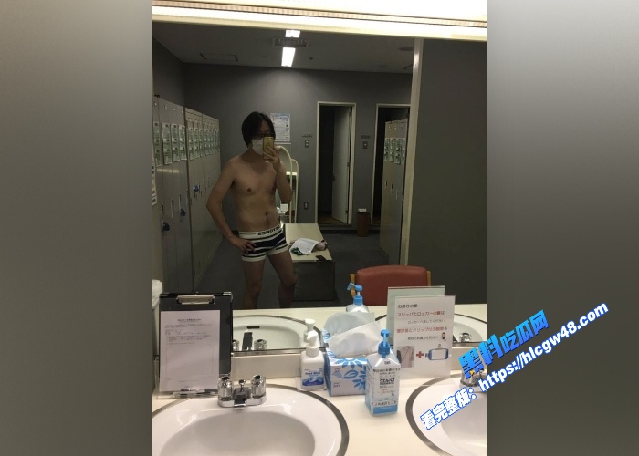 日本东京女老师约炮屌丝男调教视频被曝光小穴非常敏感塞入跳蛋就浑身颤抖高潮十分淫荡 图4WH700x500px