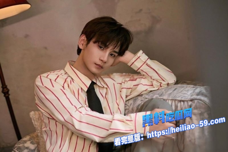 音乐剧演员严小北高调宣传315真爱经得起打假7