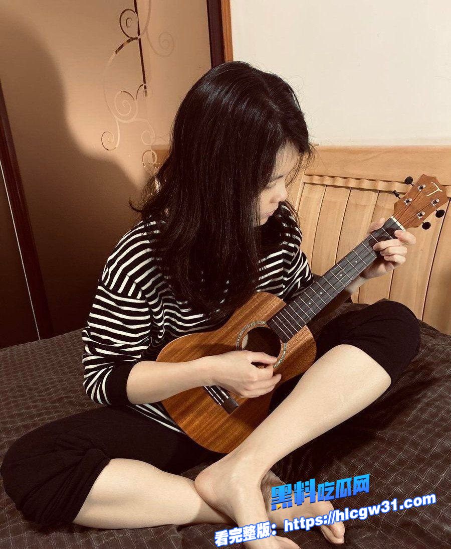 推特淫妻反差婊阿漆CuckoldSlaveNTR情侣私拍做爱视频被调教成爱吃鸡吧的骚母狗 8 推特淫妻反差婊阿漆CuckoldSlaveNTR情侣私拍做爱视频被调教成爱吃鸡吧的骚母狗 8