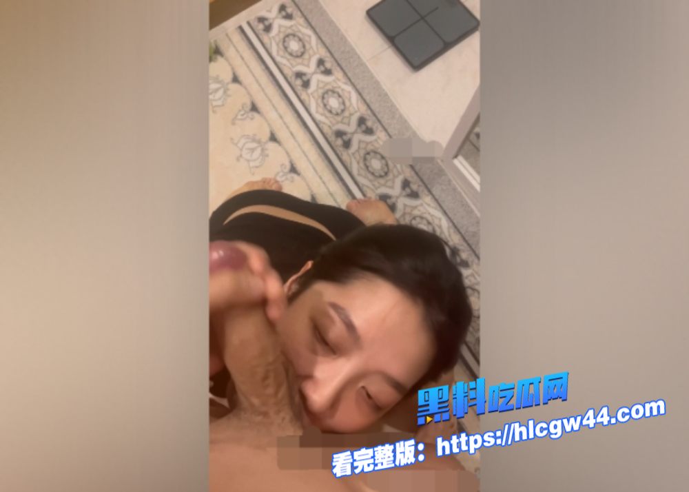 健身圈的反差小母狗BigBirYen这真的太会玩了卧推吃鸡撅臀掰逼被无套后入 5
