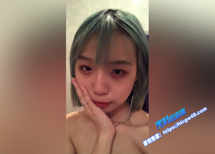极品清纯精神小妹 被男友花言巧语骗拍性爱视频 口嗦牛子骑乘肉棒 宛如母狗一般1