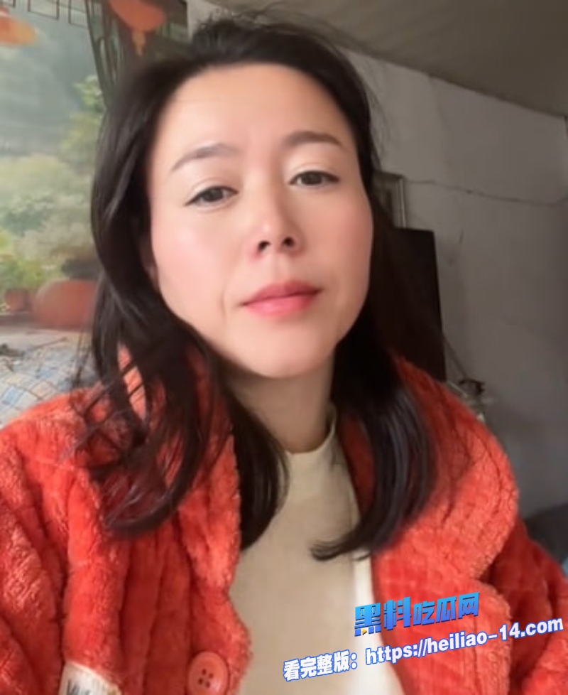 31岁抖音小网红欢欢喜喜每一天彻底放飞如狼如虎天天发骚4