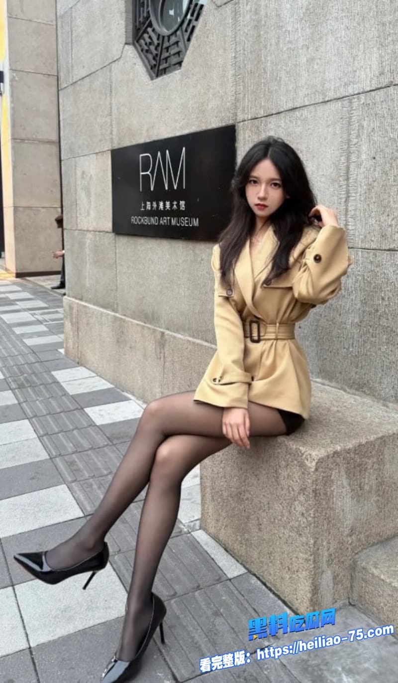 真实姐弟乱伦骚姐姐欲擒故纵被弟弟拿下极品母狗直接骑上巨屌狂摇被疯狂抽插到腿软不止5