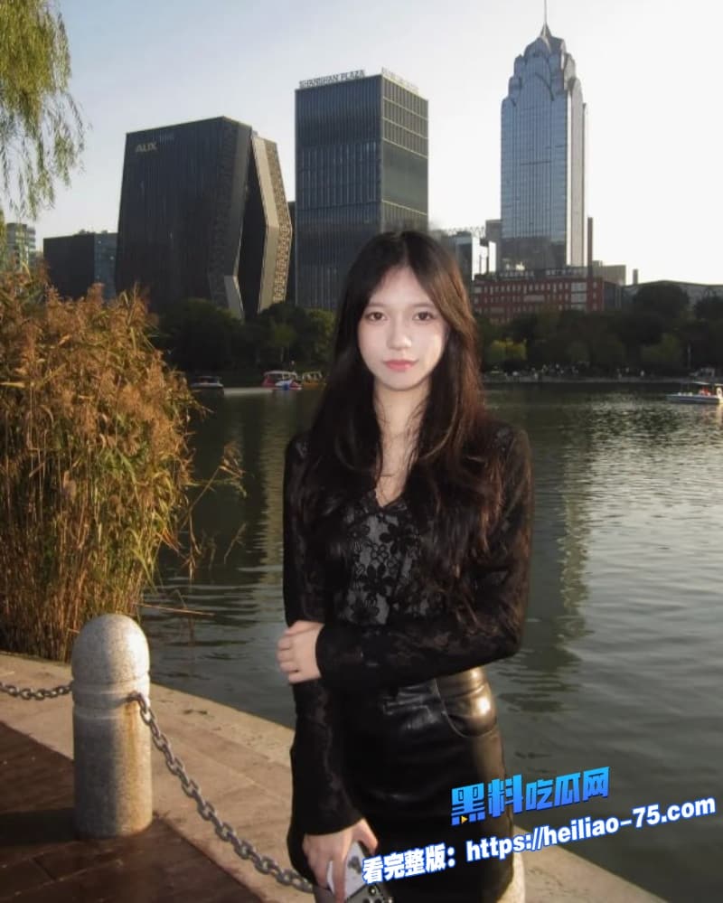 真实姐弟乱伦骚姐姐欲擒故纵被弟弟拿下极品母狗直接骑上巨屌狂摇被疯狂抽插到腿软不止7