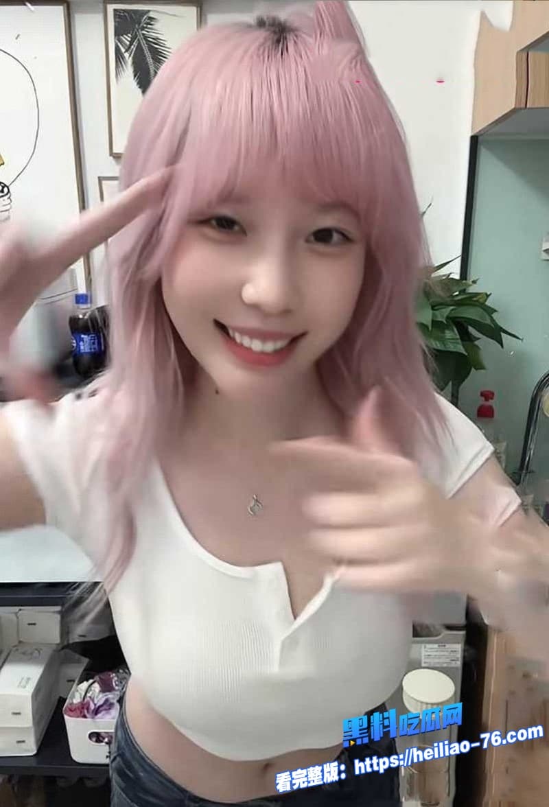 抖音网红魔法帅哥山田私密视频被开盒粉毛爆奶骚货穿开档黑丝翘肥臀被后入狂操到高潮连连4 抖音网红魔法帅哥山田私密视频被开盒粉毛爆奶骚货穿开档黑丝翘肥臀被后入狂操到高潮连连4