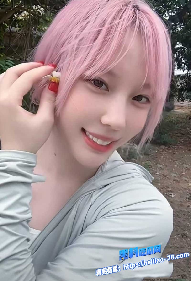 抖音网红魔法帅哥山田私密视频被开盒粉毛爆奶骚货穿开档黑丝翘肥臀被后入狂操到高潮连连5 抖音网红魔法帅哥山田私密视频被开盒粉毛爆奶骚货穿开档黑丝翘肥臀被后入狂操到高潮连连5