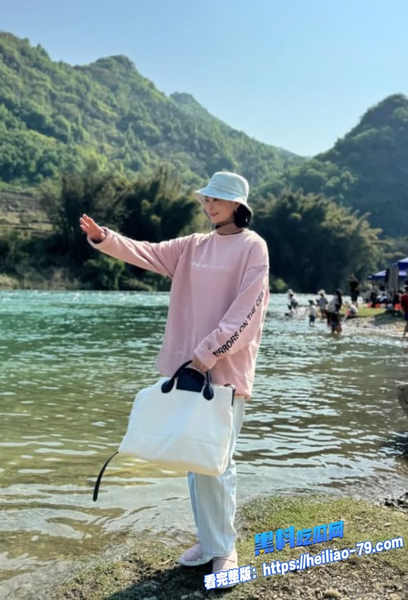 真实家庭乱伦两个骚妈和亲儿子姑侄4P乱伦母子姑侄一起床上狂干娇喘声听的小编已经硬了6